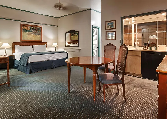 Superior King Room